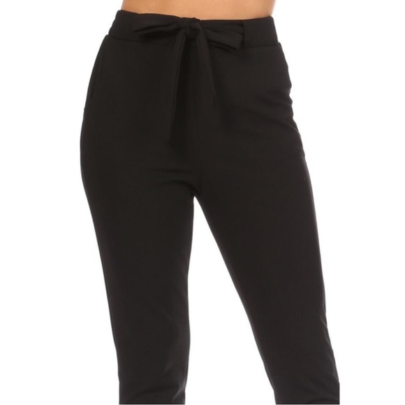 Black Knit Crepe High Waist Paperbag Waist Pants - Picture 3 of 4